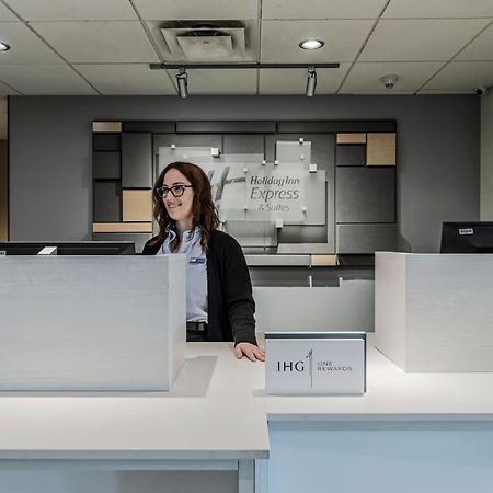 Holiday Inn Express Hotel & Suites Saint - Hyacinthe By Ihg Exterior foto